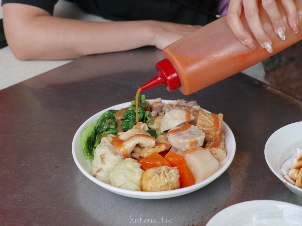 中山區,低卡,健康輕食,健康餐盒,南京復興,台北美食,台北遊／宿,台灣寶島,味精,平價美食,我的減半人生,新鮮,清爽湯底,無添加,磚瓦臺,美食,自製貢丸,遼寧街,關東煮,飽足感,高麗菜捲 @Helena's Blog